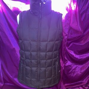 Chocolate brown DOWN filled vest. Size XL. By firefly